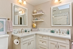 deaver bathroom 002-3