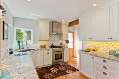 1005+3345+Ullman+Street-3145184354-O