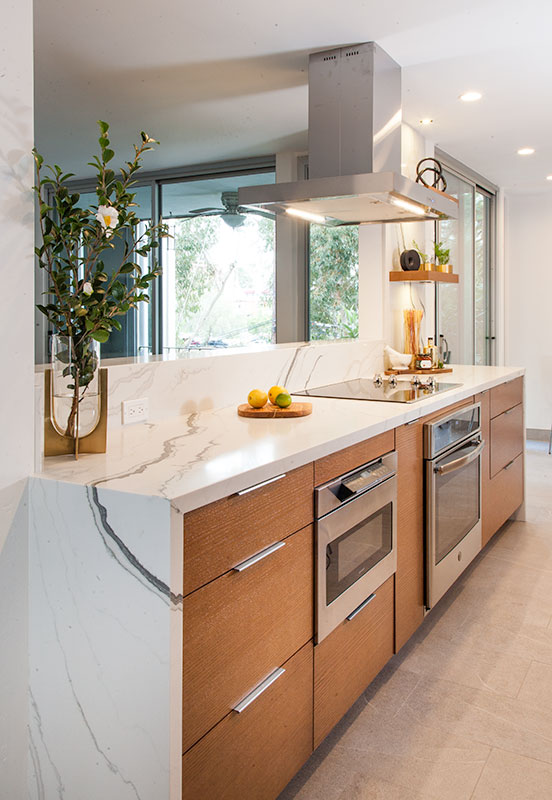 Glamour Contemporary Open Kitchen