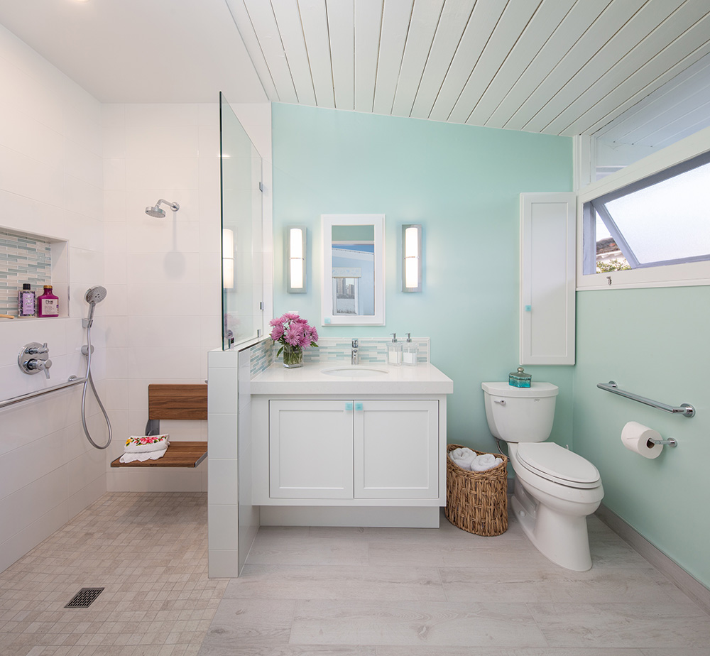 Accessible bath Coronado 14